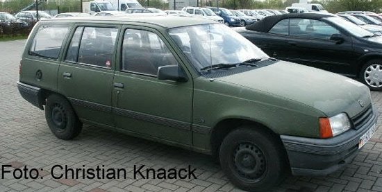 Der Opel Kadett E Caravan ist verbreitet bei der Feldj gertruppe im 