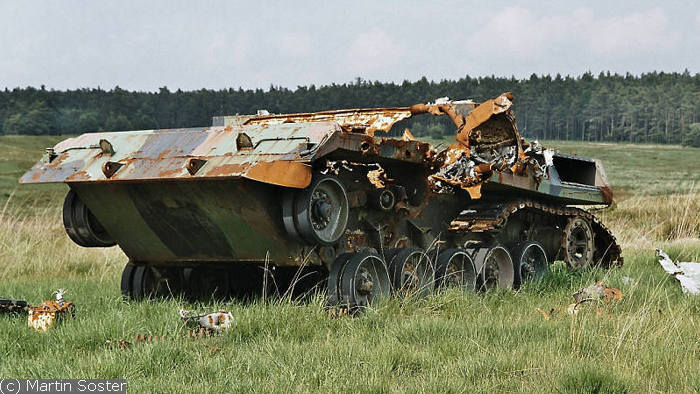 http://www.panzerbaer.de/types/pix/bw_kpz_leopard_3_vt_x_senne-004.jpg