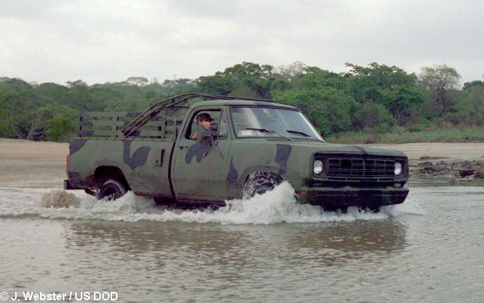 US Army Sale  Ölfilter Automatikgetriebe DODGE W200; M880